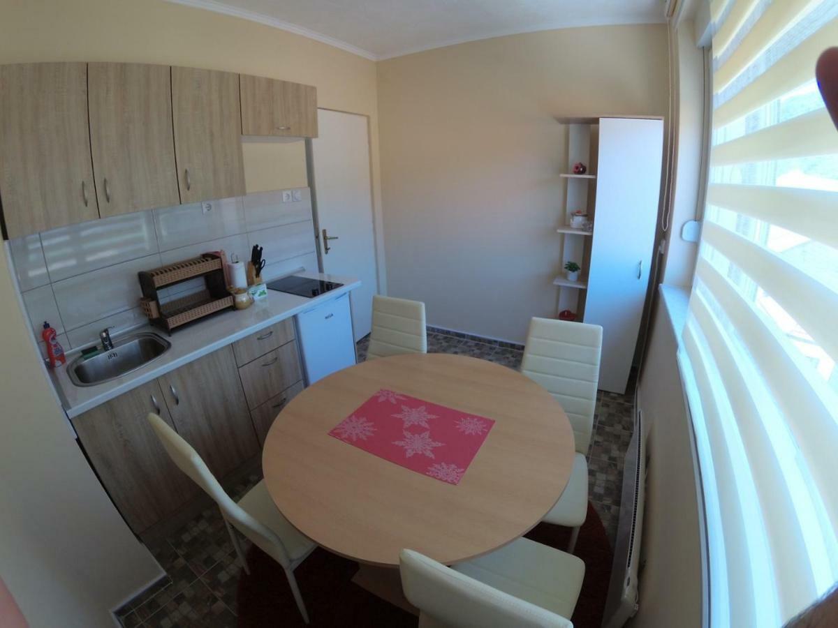 Apartman Trg Visegrad Luaran gambar